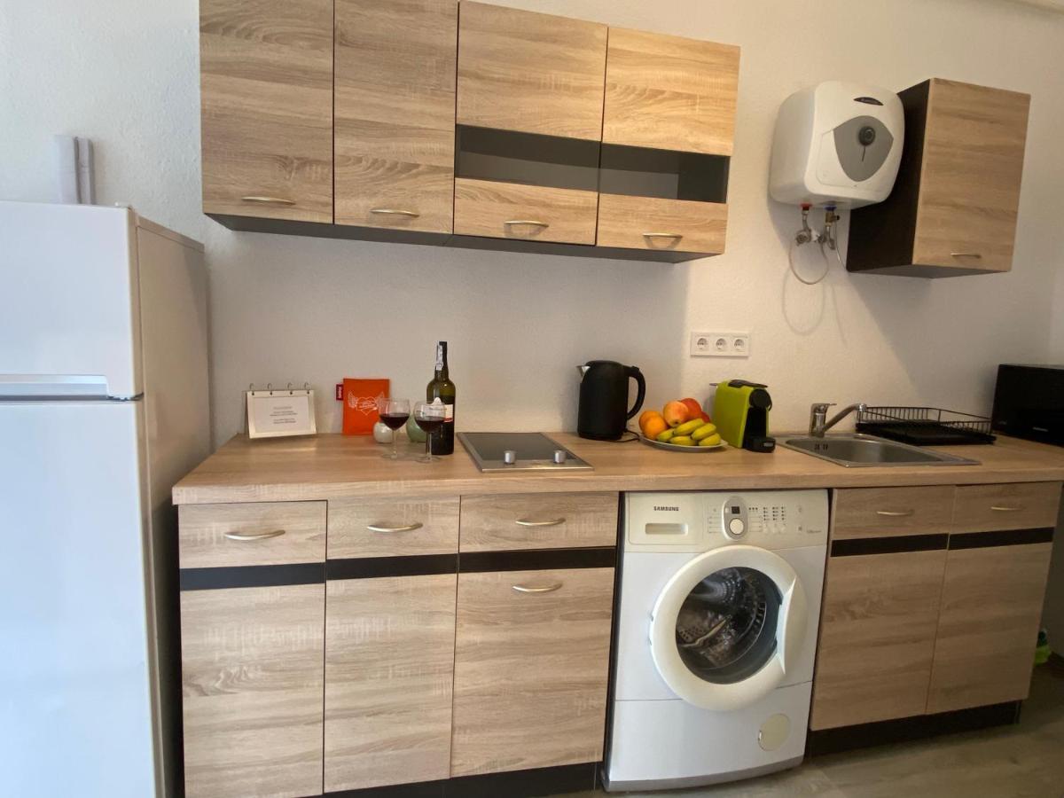 Apartament B20 *